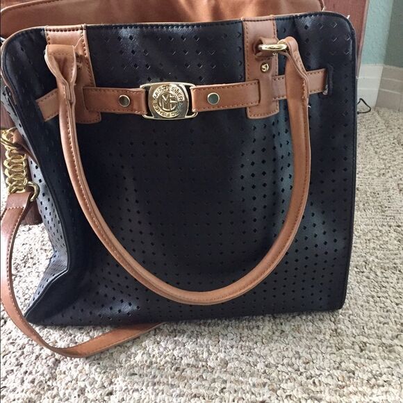 Beautiful Marc Fischer designer purse. - Picture 1 of 2